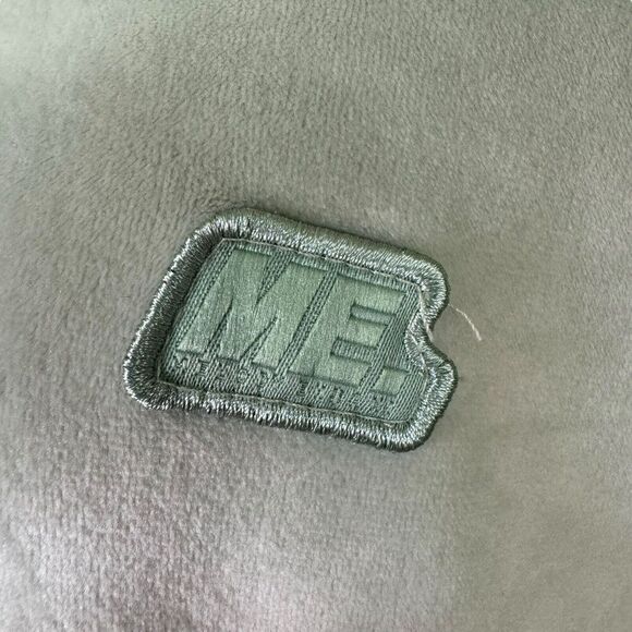 Melody Ehsani Women's Quarter Zip Long Sleeves Sweater Sz Medium Light Green - Picture 2 of 11